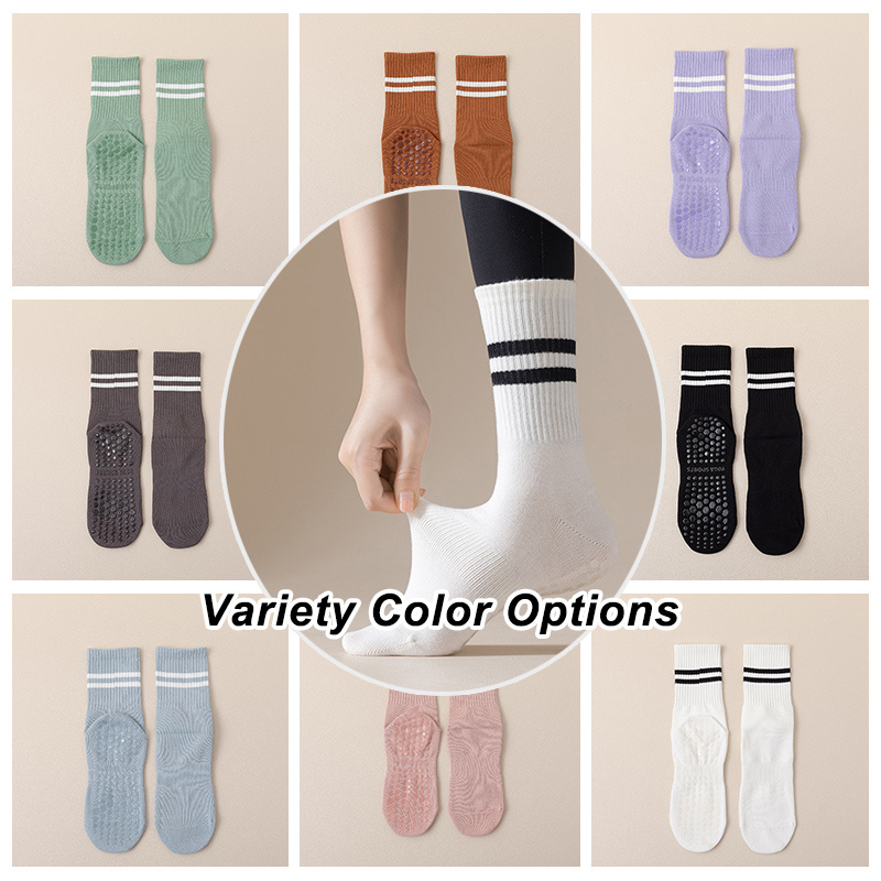 New Custom Logo OEM Wholesale High Quality Thick Fashion Anti Slip Non Slip Grip Women Pilates Yoga Socks