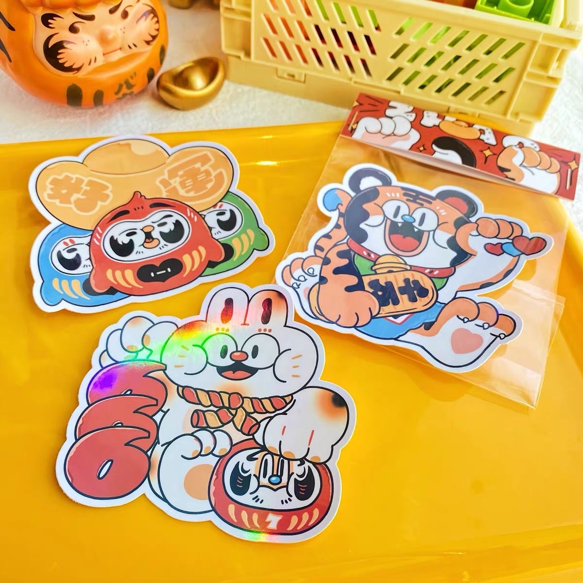 Customized Logo Printed Die Cut Shape Outdoor & Indoor Vinyl Decal Holo Stickers PVC Stickers & Decals