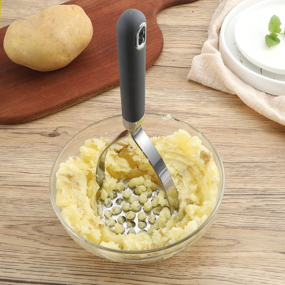 Kitchen Professional Potato Masher Stainless Steel One Piece Mash Potato Ricer Masher