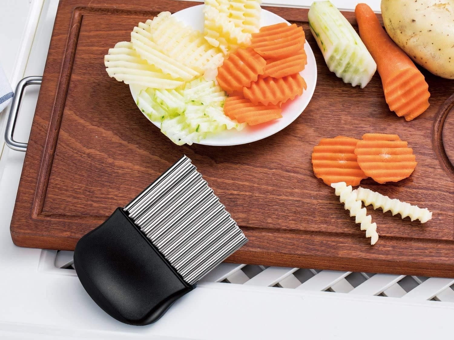 Kitchen Tools Stainless steel Crinkle Potato Carrot Manual Wavy Potato Chipper French Fries Cutter