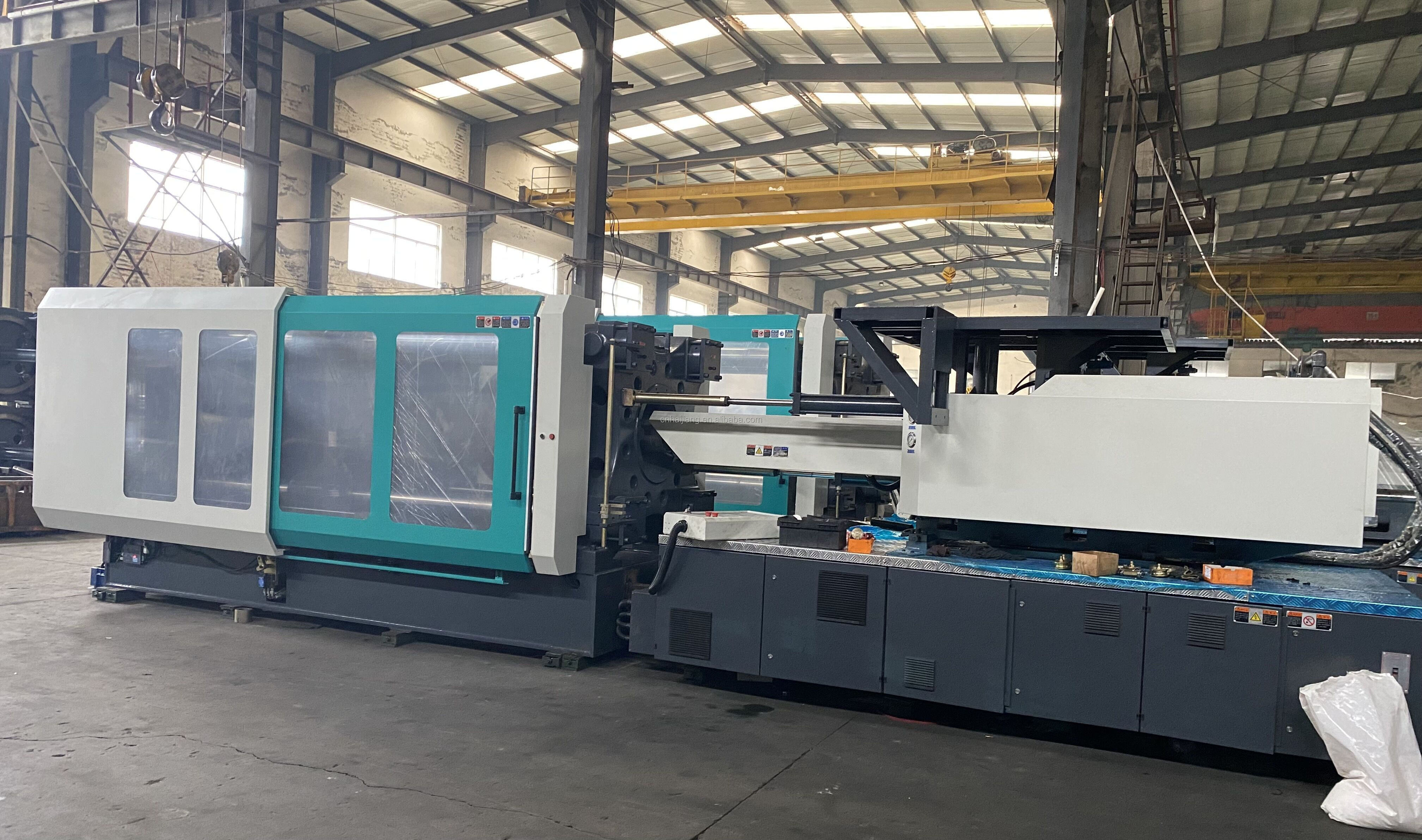 650 Ton Moulding Injection Molding Product Plastic Manufacturing Machine for Toys making machine price