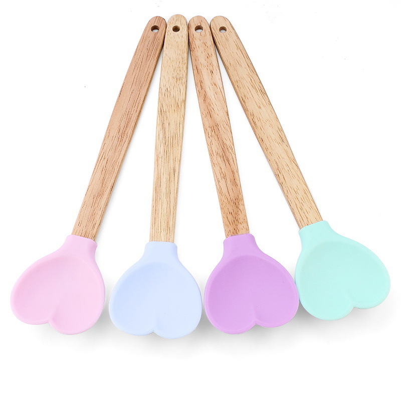 Heart Shaped Silicone Spatula With Wooden Handle For Baking Stirring Pastry Kitchen Utensil