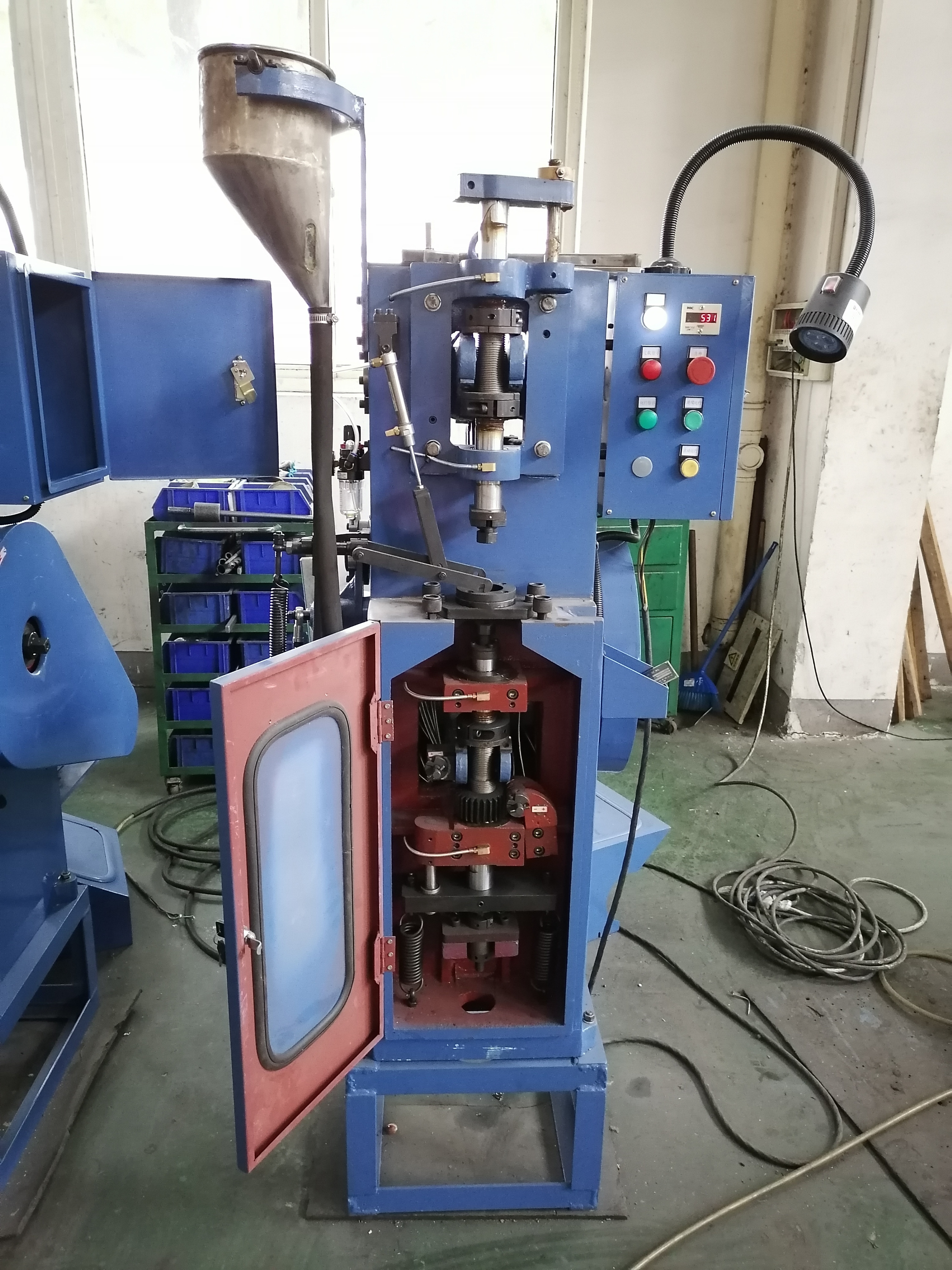 FK 30F 3T powder compacting press