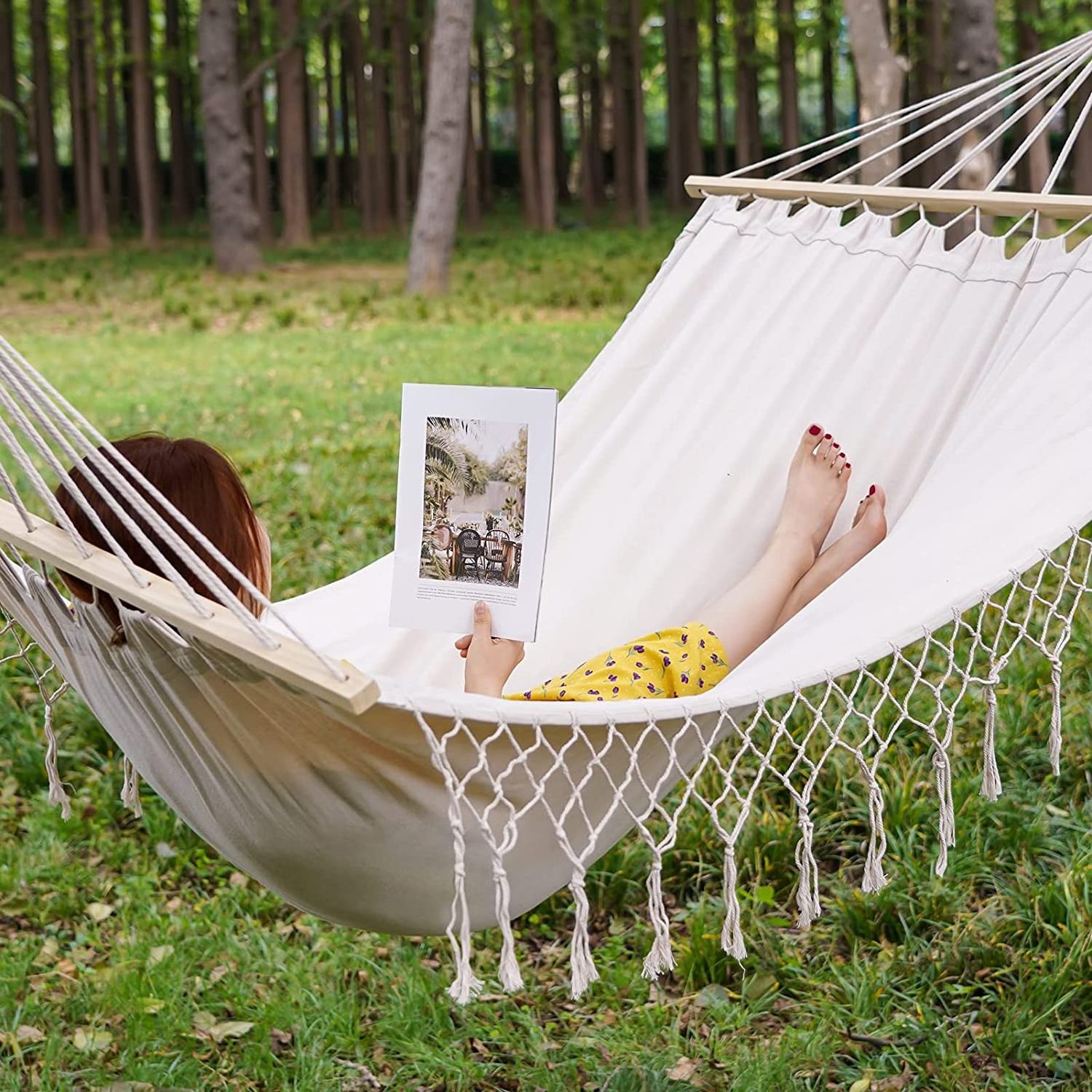 Muslim style boho white indoor hammock with wooden bar macrame elegant outside or garden recycled hammock canvas cotton hammock