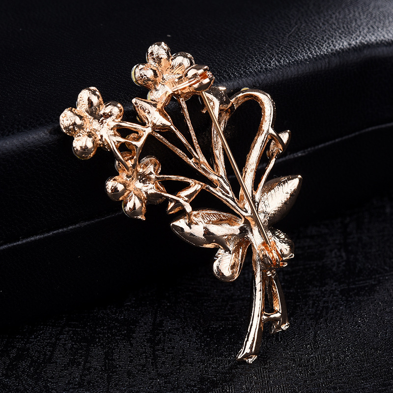 Bow Flower Bouquet Brooch for Women Shiny Crystal High Quality Clothing Scarf Accessories Female Brooches Pins Gift