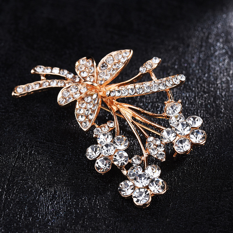 Bow Flower Bouquet Brooch for Women Shiny Crystal High Quality Clothing Scarf Accessories Female Brooches Pins Gift