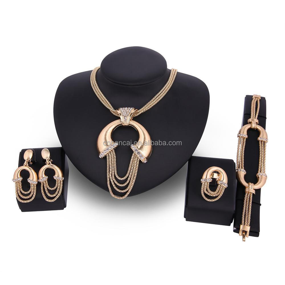 Exquisite Dubai Gold Jewelry Set Wholesale Luxury Nigerian Woman Wedding Fashion African Beads Jewelry Sets Costume Design