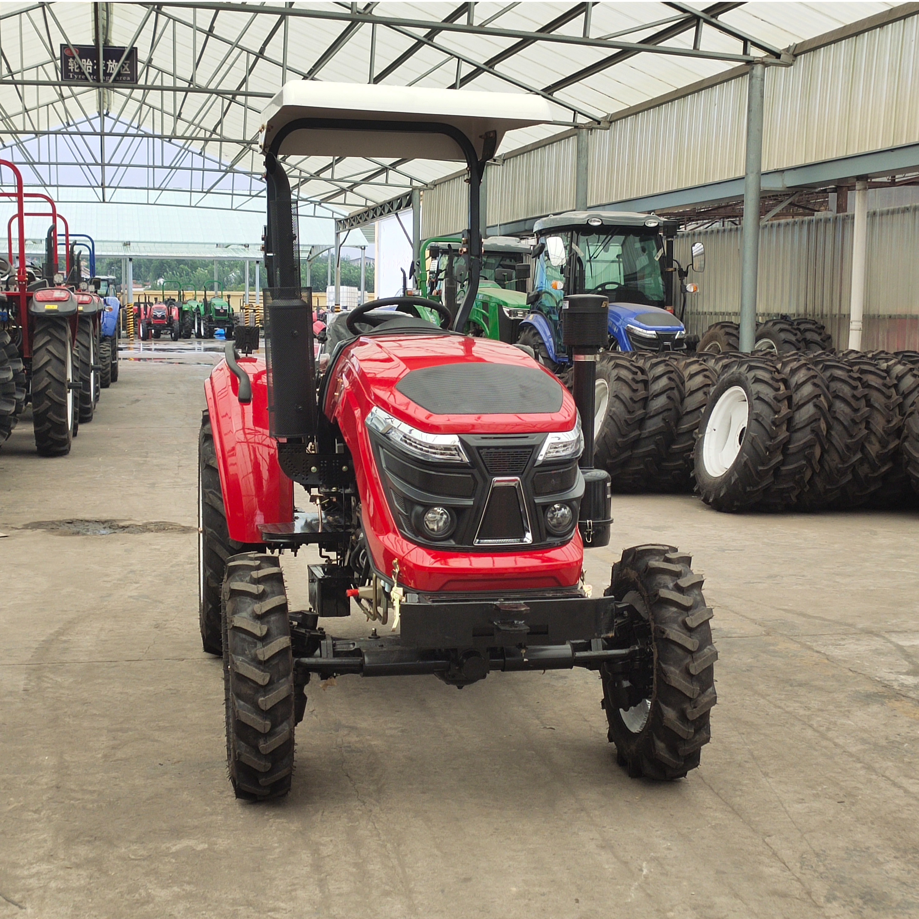 Mini Farm Tractor Mahindra Mini Tractor Price Gear Box 1800 with Canopy China Mini Tractor 4x4 25hp Implement Farm Shade 4wd