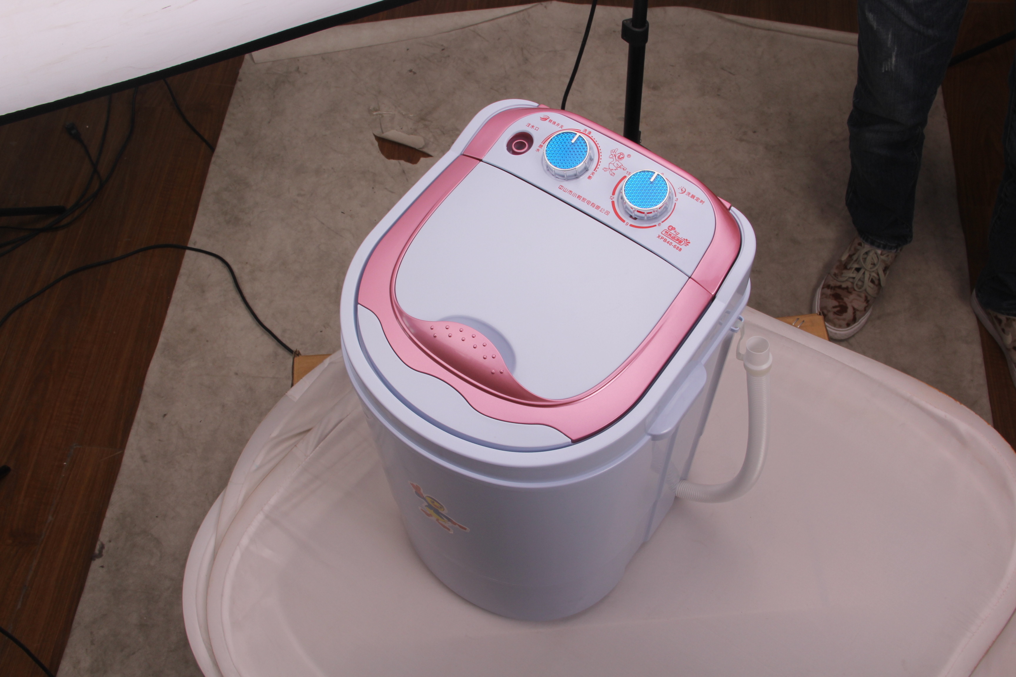 Multi functional Single Tub Hot hot selling wash clothes shoes mini portable wash machine