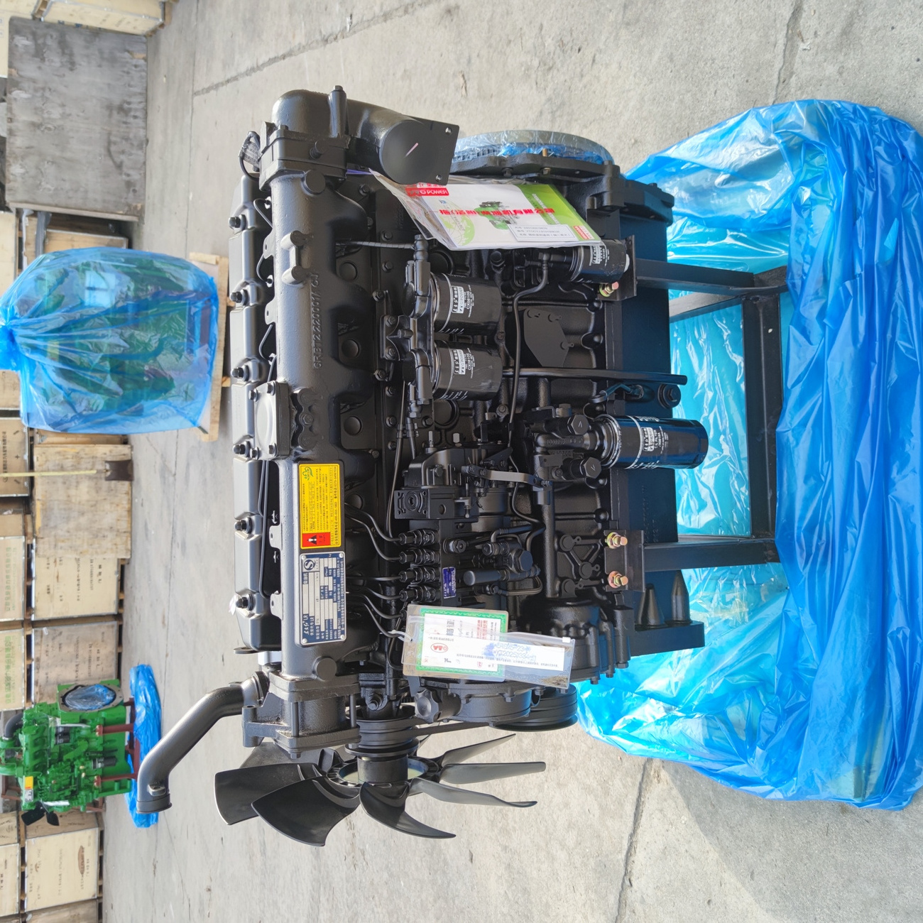 Dongfanghong LR6B5-23 6108 naturally aspirated diesel engine is suitable for 80 hp 90 hp and 100 hp wheeled tractors