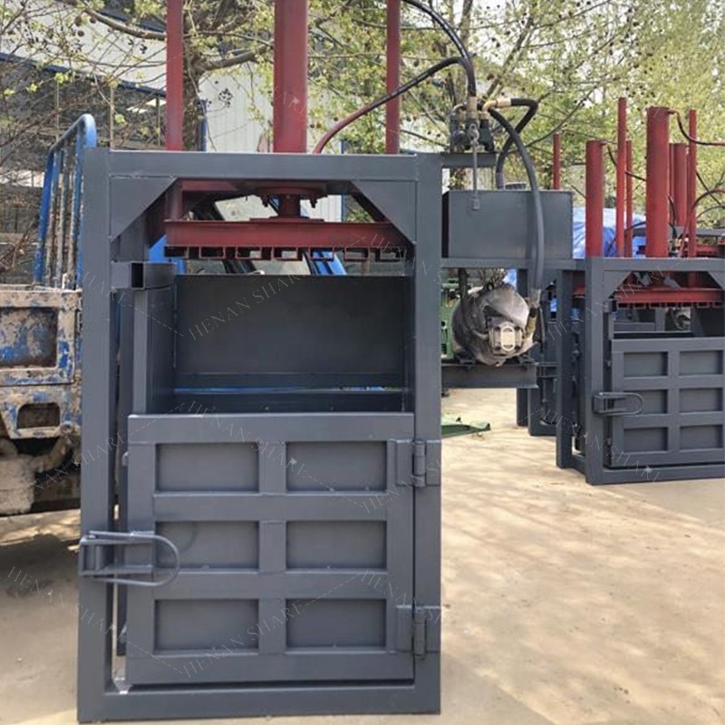 Multi Functional Plastic Bottle Compactor Hydraulic Baler Scrap Baling Machine for Clothes