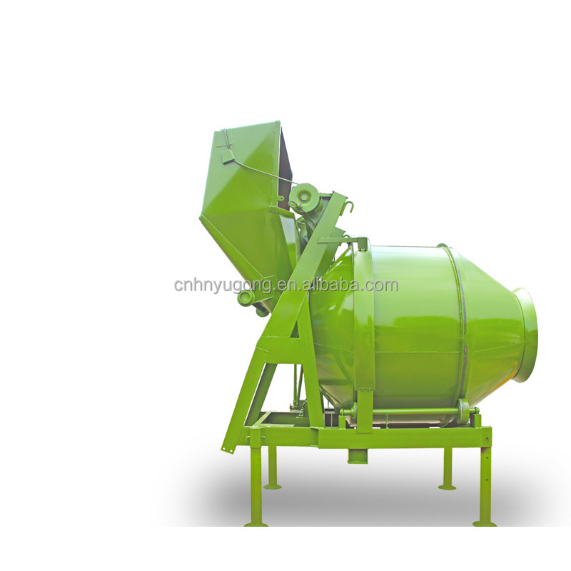 Self Loading Cement Concrete Mixer