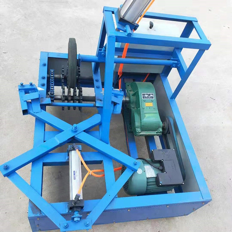 Higher efficiency automatic car tire double sidewall cutting machine