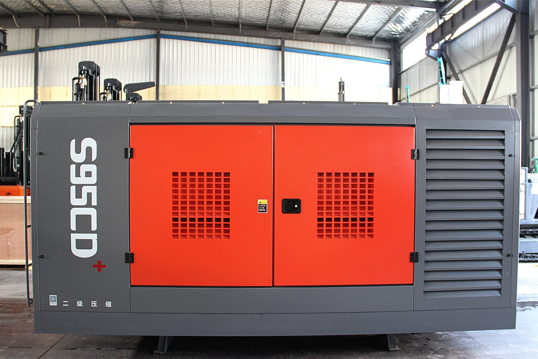 High quality diesel S95 China Manufacture Diesel Engine Screw Air Compressor For Mining/water well drilling rig