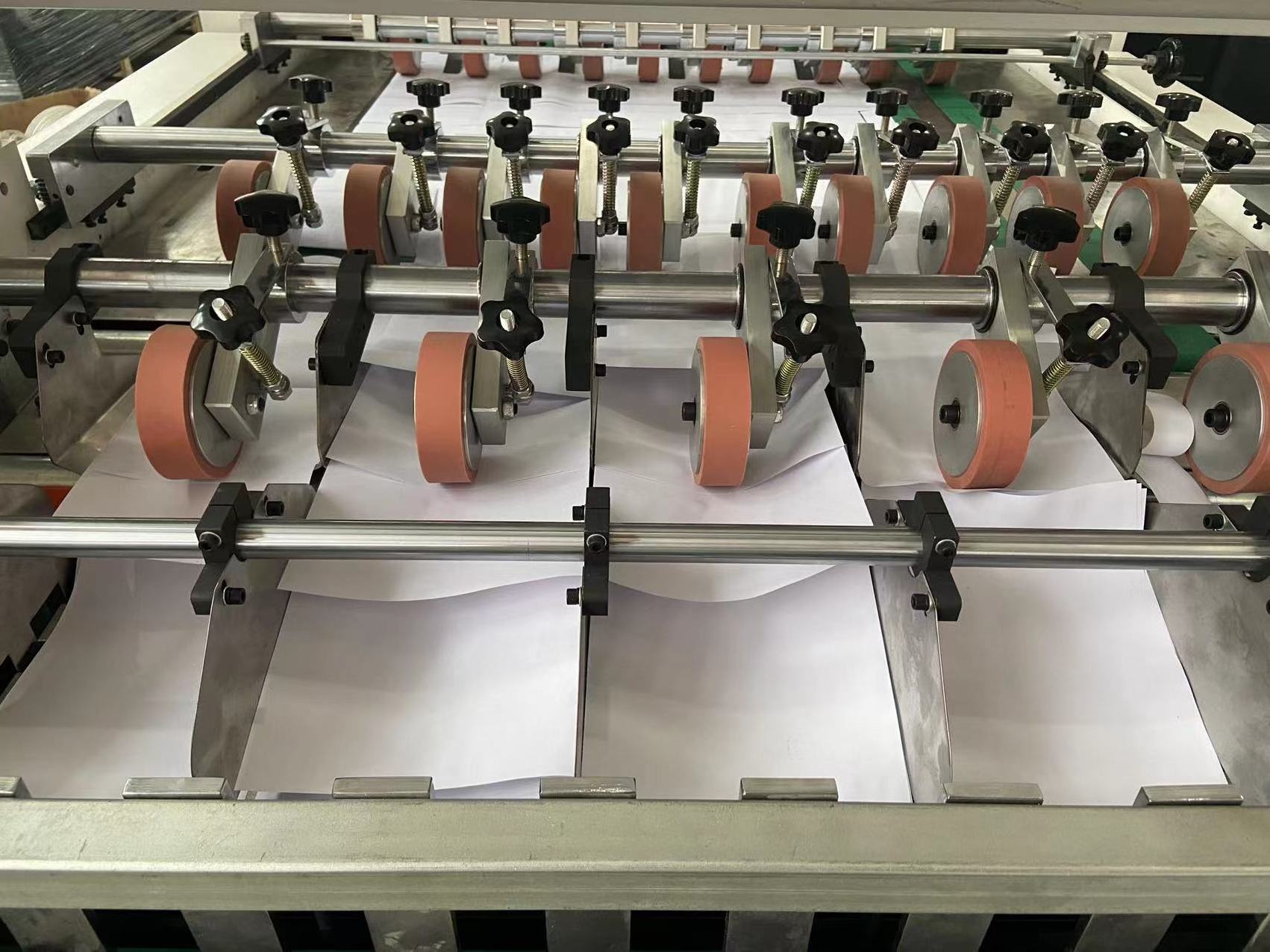 Paper Cutter A4 Paper Roll to Sheet Cutting Machine Corrugated Paper Cut Machines