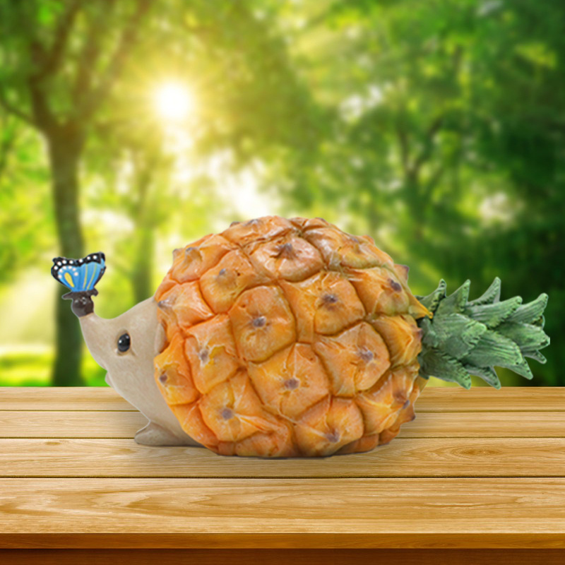 Resin Animal Hedgehog for decoration figurine statue for home decor Funny Animal Hedgehog Pineapple for garden decoration