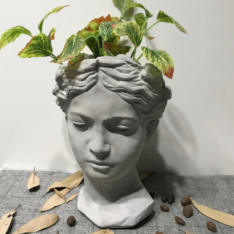 Lucky Winner Greek/Roman Style Female Statue Head Cement Concrete Flower Pots Mould Planter