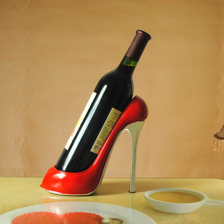 Custom Fashion High Step Heel Shoe Wine Holder ,Resin Shoes Wine Bottle Holder for Home Kitchen decoration