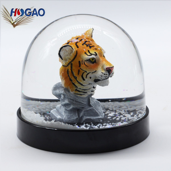 Hot Sell Cheap Plastic Snow Dome with 3D Resin Tiger Figurine ,Resin Animal Statue Water Globe for Home Decoration