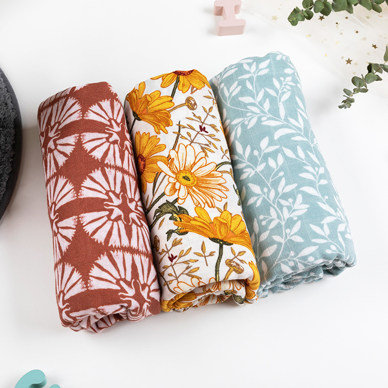 New Fashion Customizable Cute Printed 4 Layer Soft 70% Bamboo 30% Organic Cotton Fabric Muslin Infant Baby Swaddle Wrap Blanket