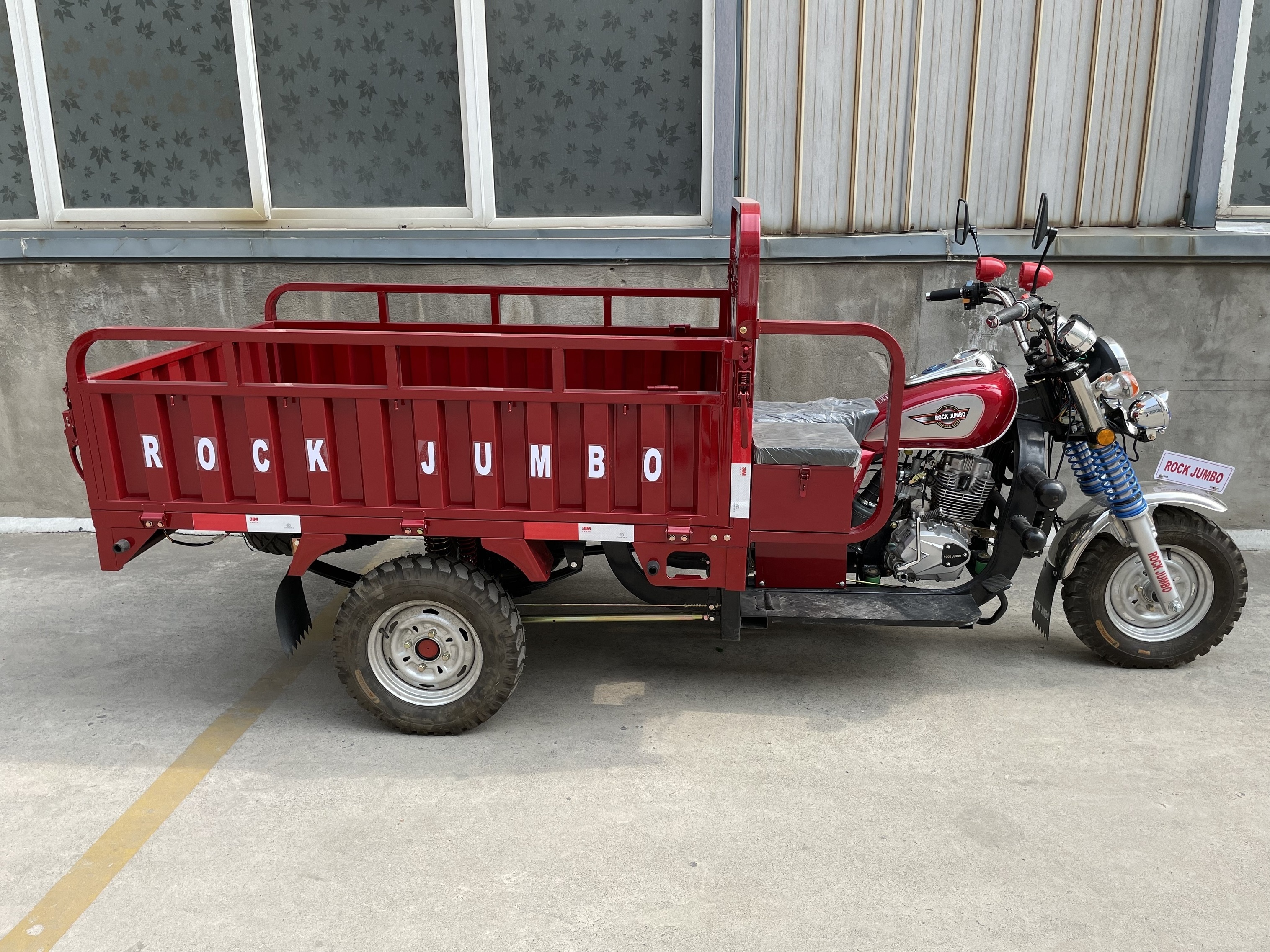 tricycle 150cc 200cc 250cc cheap price three wheel motorcycle Chinese 3 wheel motorcycle hot selling cargo motorcycle