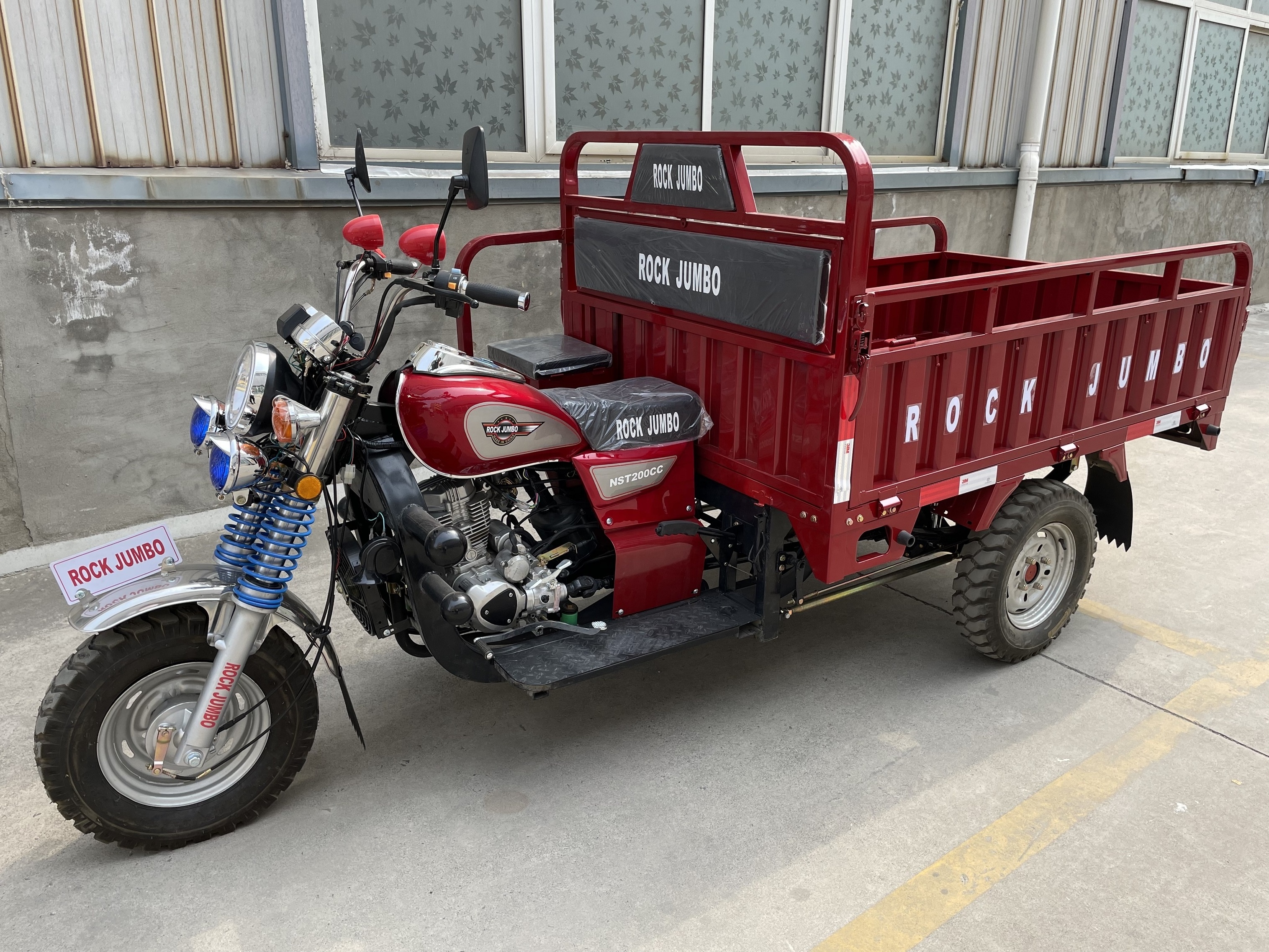 tricycle 150cc 200cc 250cc cheap price three wheel motorcycle Chinese 3 wheel motorcycle hot selling cargo motorcycle