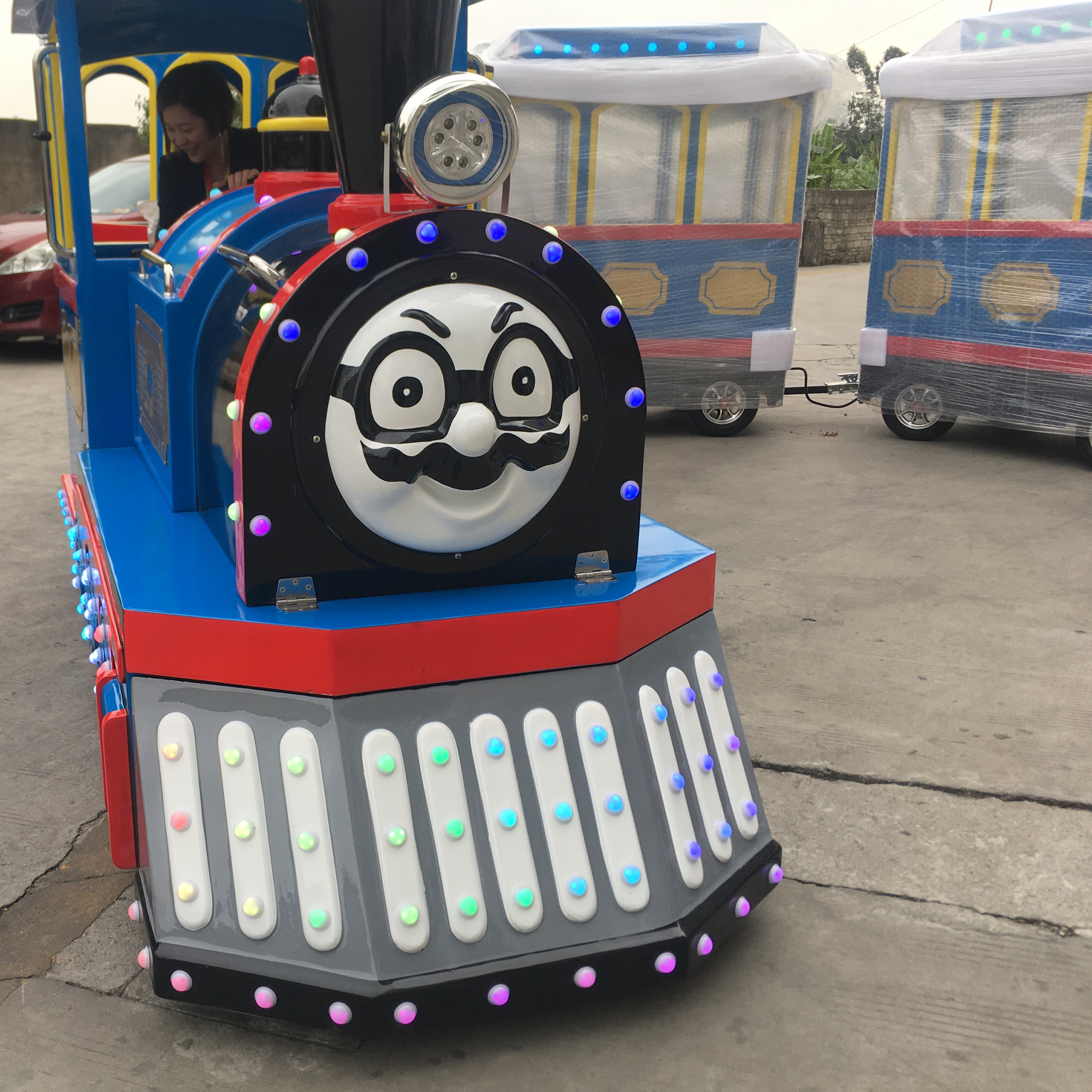 Amusement park sightseeing game tourist road train electric trackless train rides