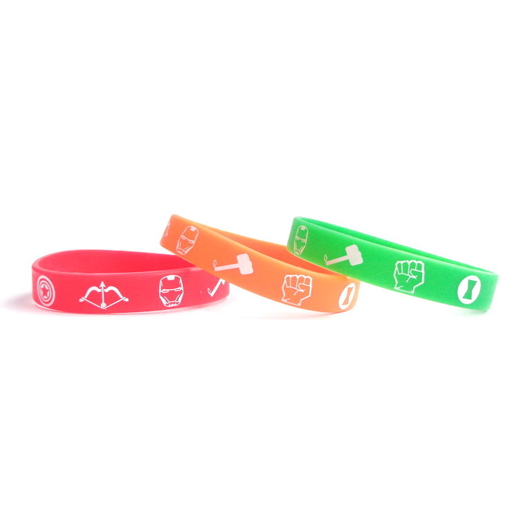 OEM Manufacture personalised football fan wrist band motivational rainbow custom wristbands cheap silicone rubber maker