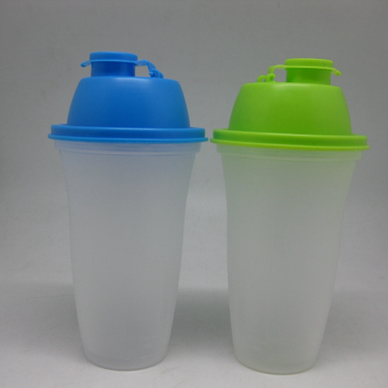 500ml Plastic Shaker Bottle with Filter