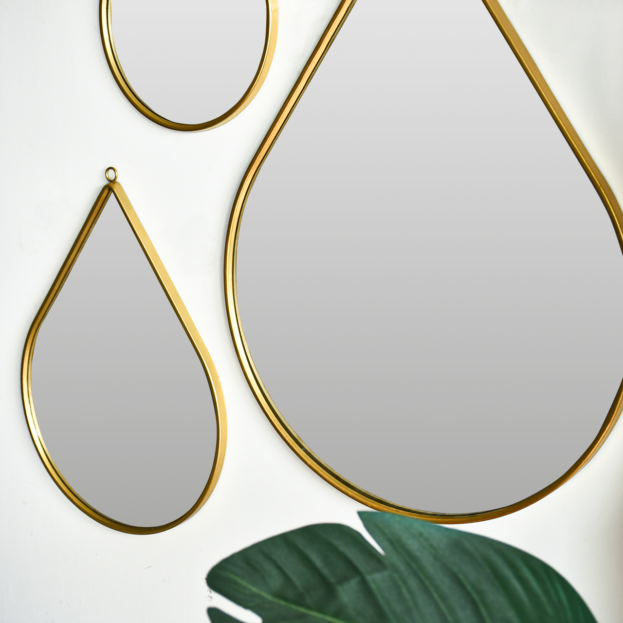 Luxury Set of 3 Decorative Metal Water Drop Shaped Wall Mounted Mirror