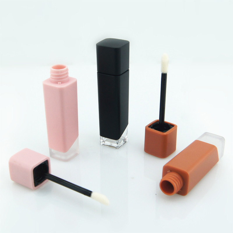 Stock wholesale  lip gloss tube  empty lip gloss containers 5ml Custom cosmetic packaging lip gloss packaging