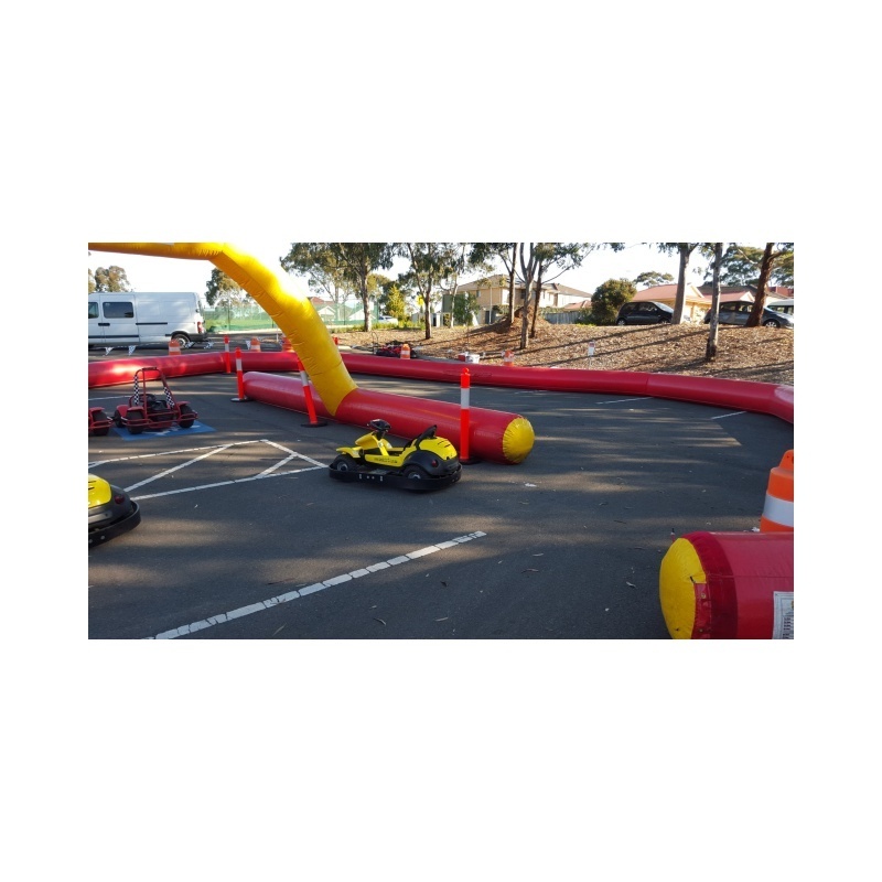 Kids car racing track mini inflatable bumper car venue race track for bumper cars go cart racing track