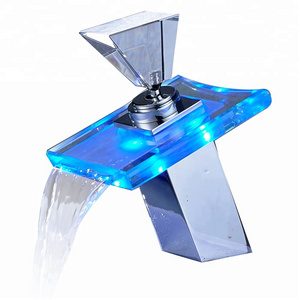 ROVATE high quality bathroom basin faucet hot and cold wash basin faucet chrome small latest basin faucet mixer with led