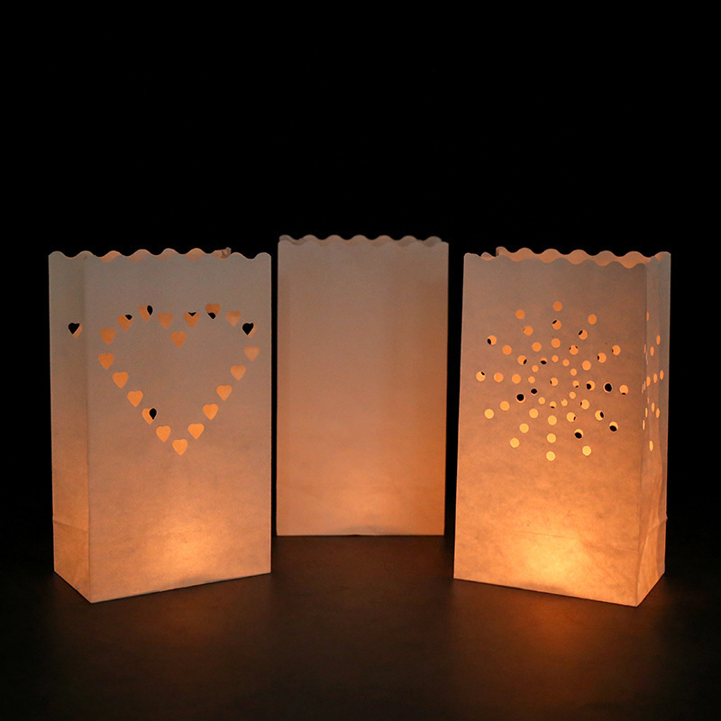 Plastic White Shell Flameless Yellow Flicker Light LED Candles Christmas LED Tealight Candles with Luminary Bag