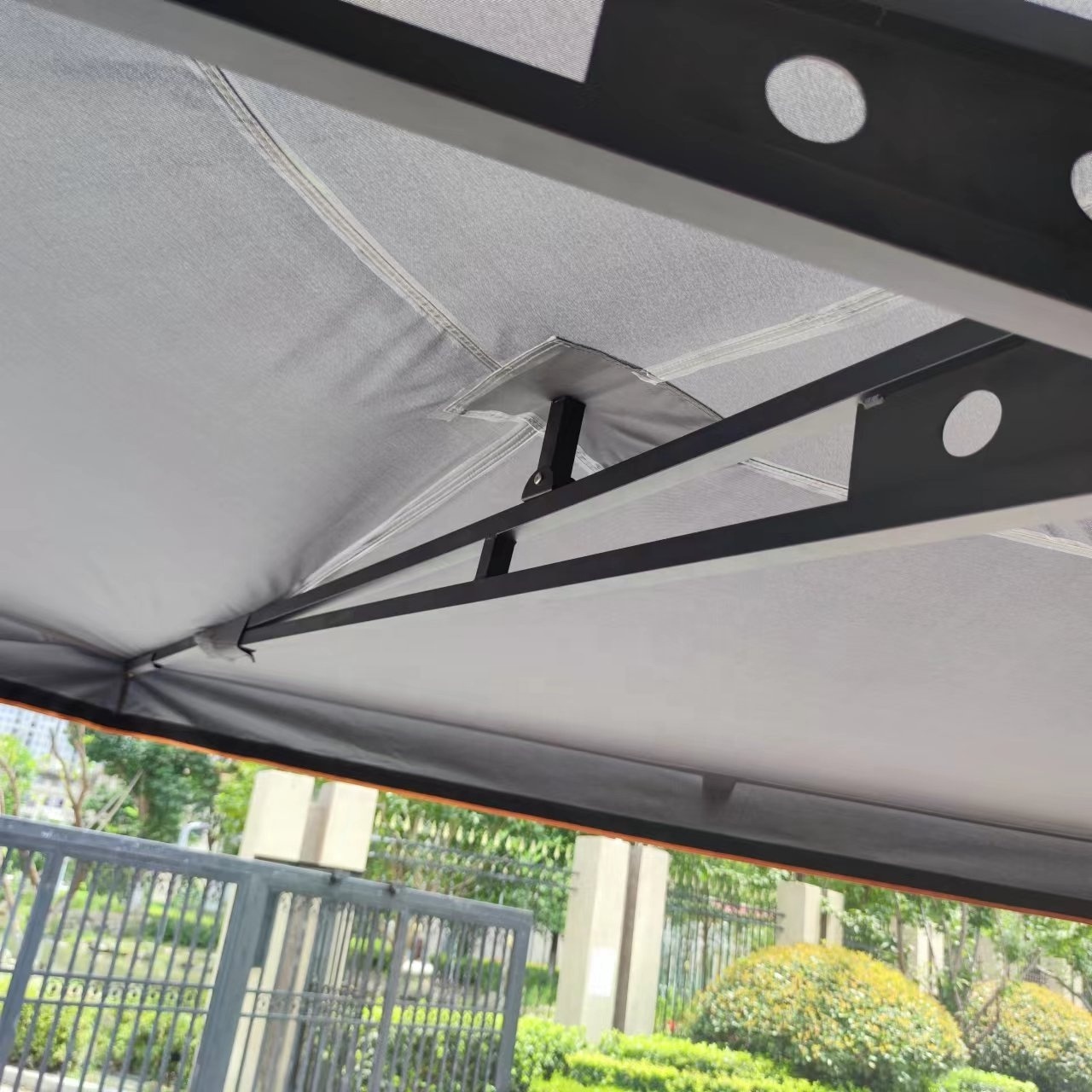 OEM/ODM truck car roof tent side 270 degree 4x4 car awnings for right or left 270 to camping