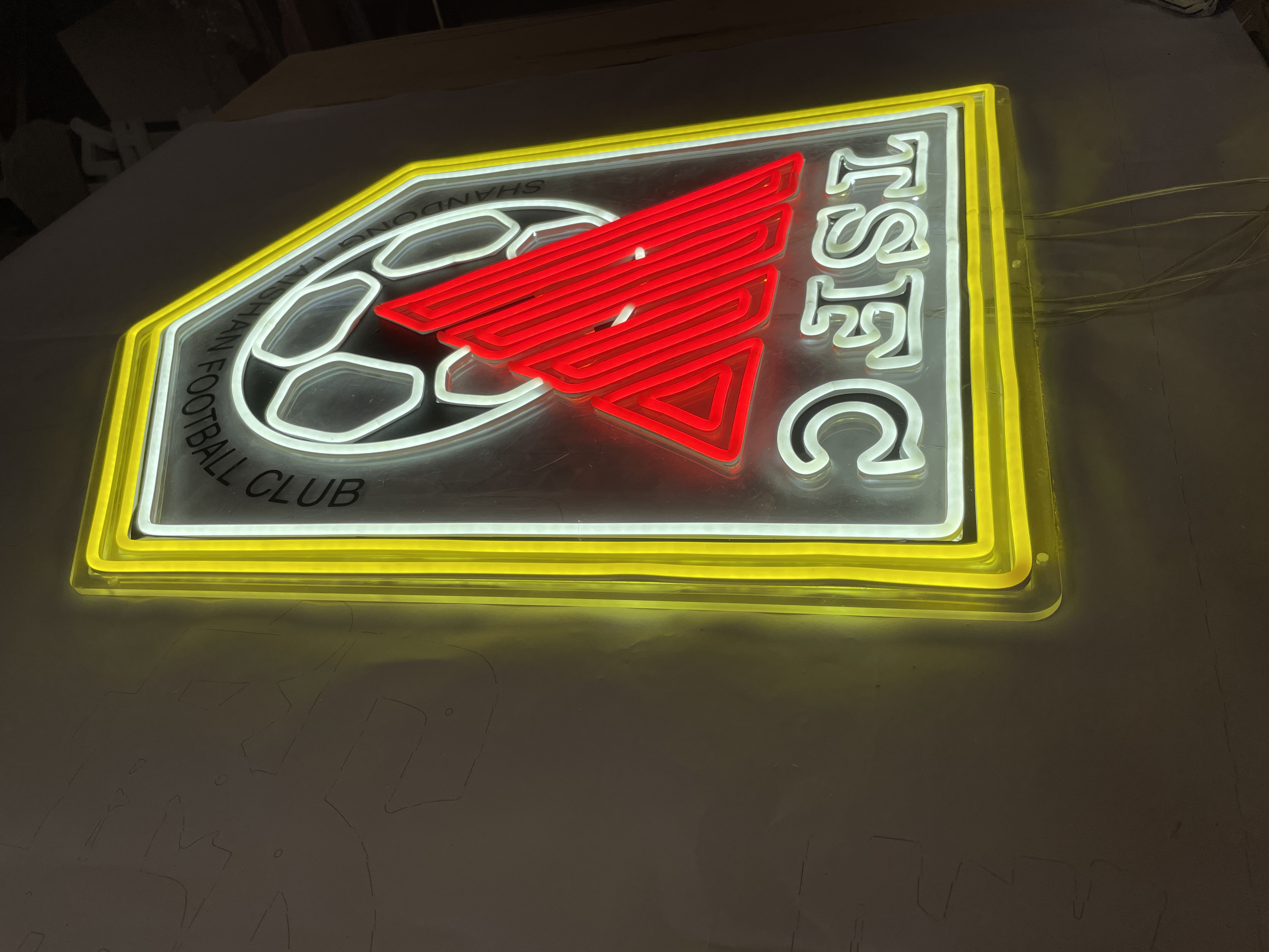 The latest trendy neon lights, illuminated characters, exhibition halls, image walls, bars, etc