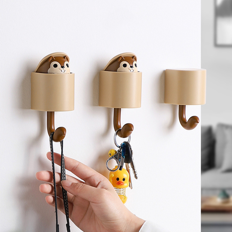 Hot Selling Creative Squirrel Wall Hook Coat Hat Key Hooks Decorative For Wall