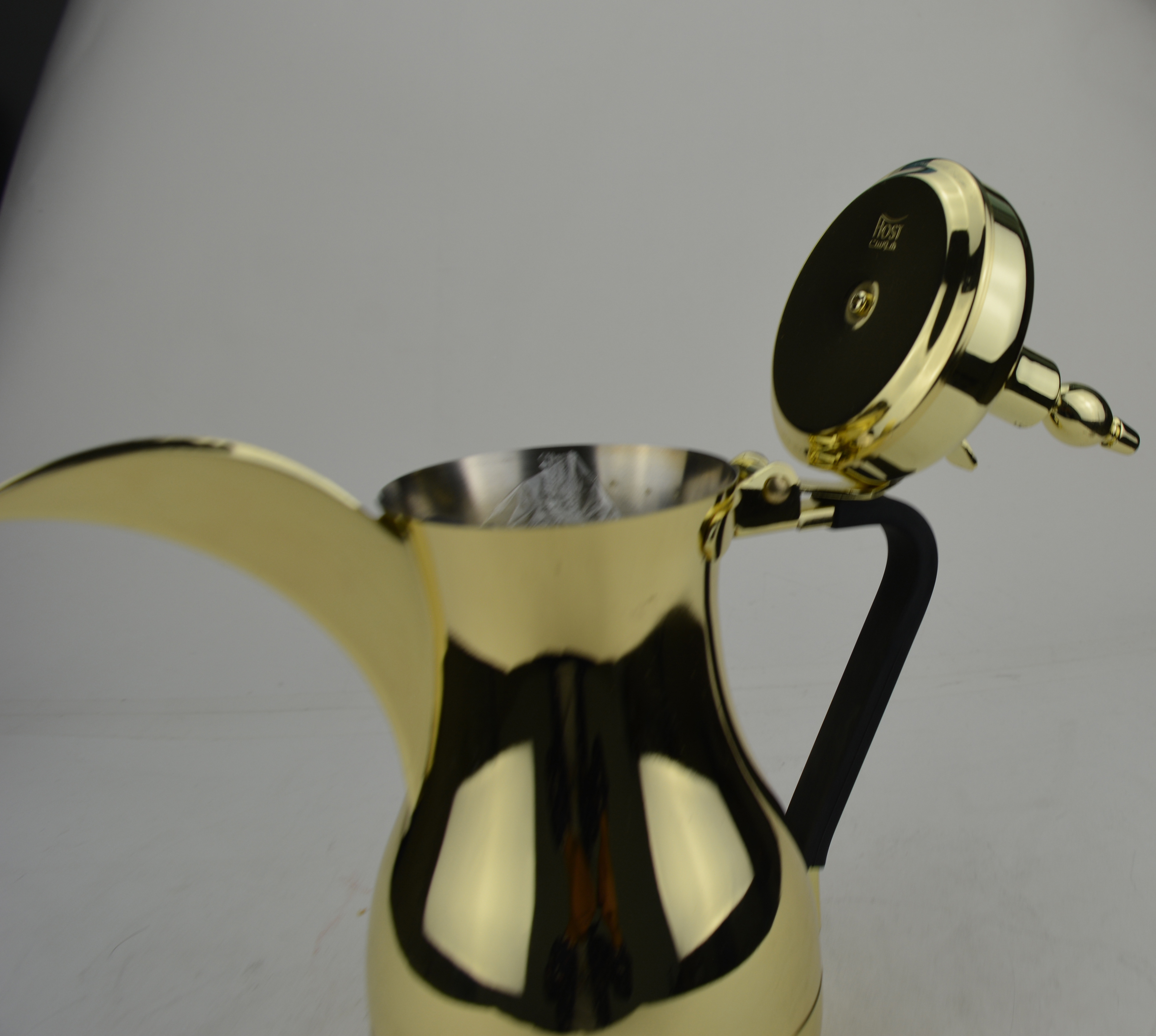 Electric 800w 1200w 1800w Arabic coffee and tea maker in gold color 600ml