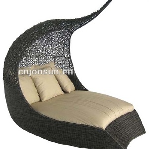 Selling Synthetic Wicker Sunbed Rattan Pool Sunbed Outdoor Daybed