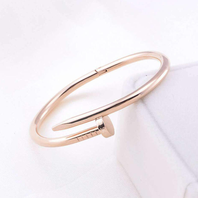 Crystal Oval Design Classic Stainless Steel Adjustable Diamond Nail Bracelet For Women