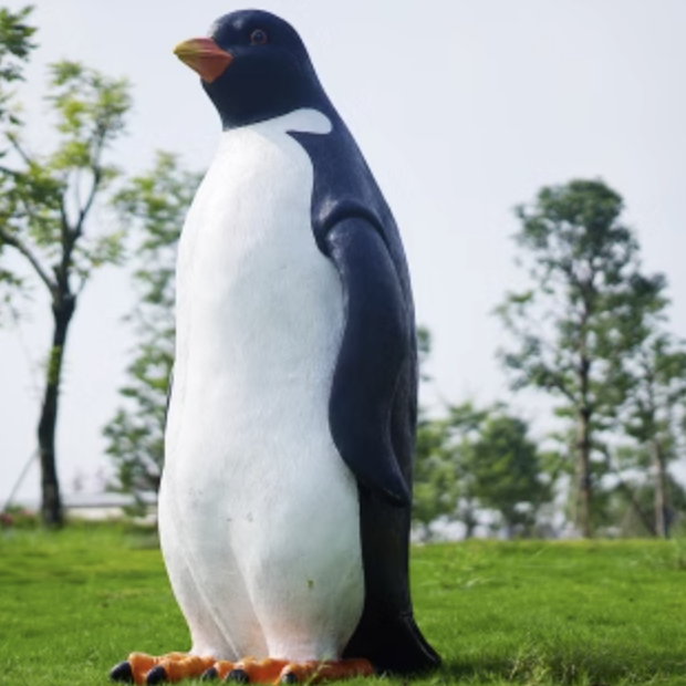 Life Size Indoor Animal Penguin Fiberglass Sculpture For Sale Custom Animal Statue Life Size Resin Penguin Statue