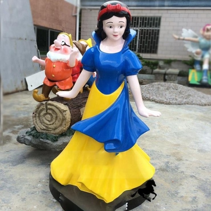 Resin The Snow White and the Seven Dwarfs Statue Cartoon Sculpture for Garden