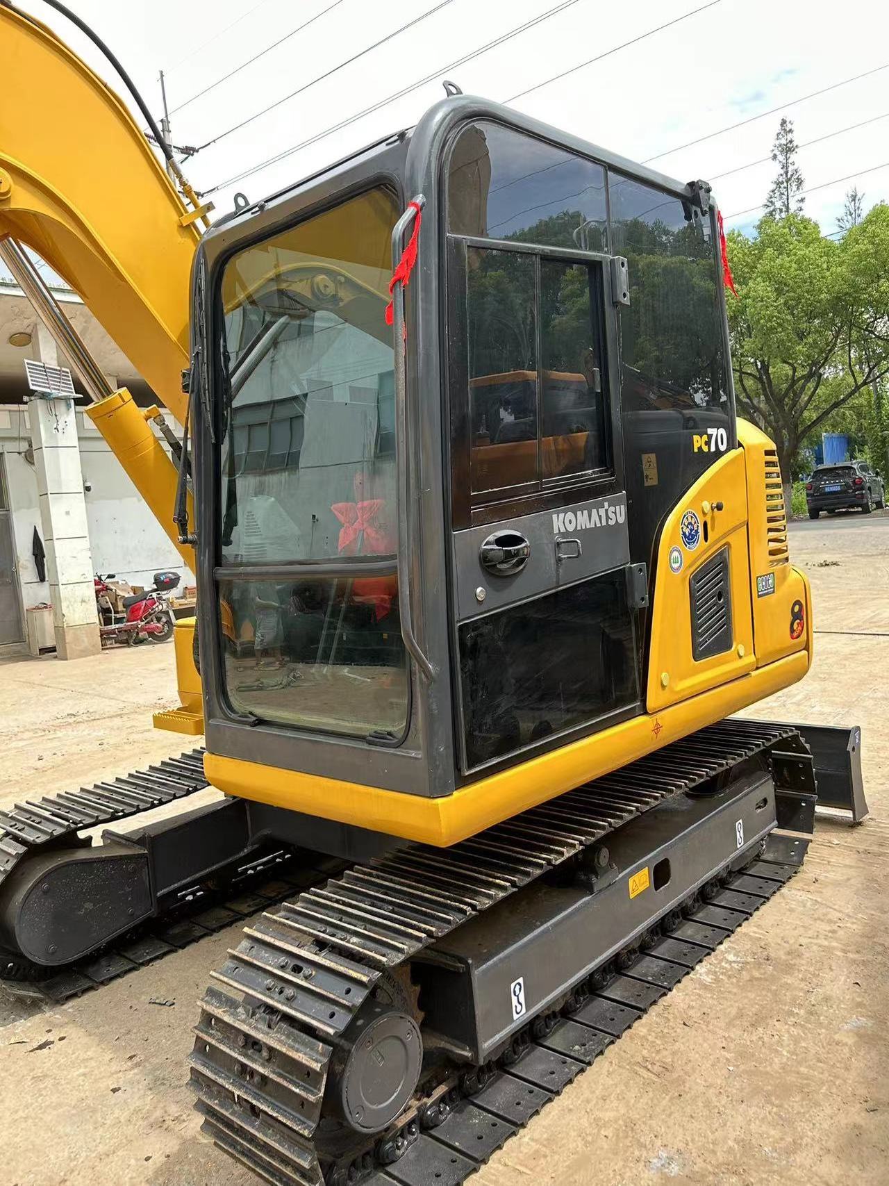 Japan Made Used Komatsu Pc70 pc60 pc55 crawler Excavator Used Mini Excavator Pc70 pc130 pc200 pc220 Sold with accessories