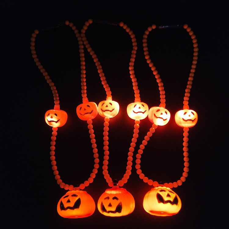 Halloween Mardi Gras Party Decoration LED Pumpkin Beads Necklace Light Up Pumpkin Halloween Glowing LED Necklace