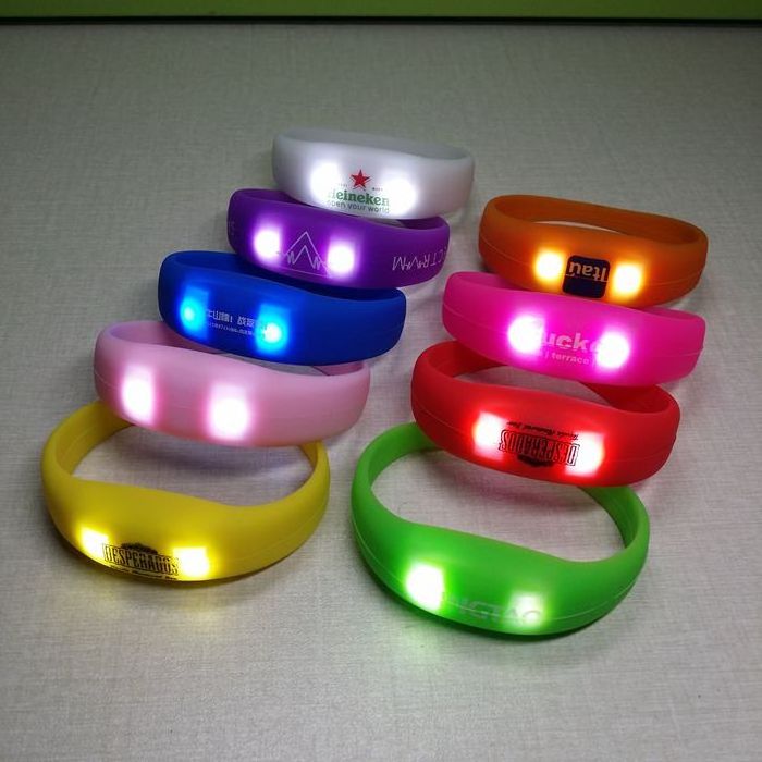 2021 New Fashion Sound Activated LED Silicone light up bracelet