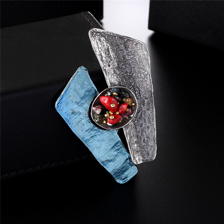 European and American retro geometric alloy natural stone brooch women pins scarf buckle brooch pendant accessories