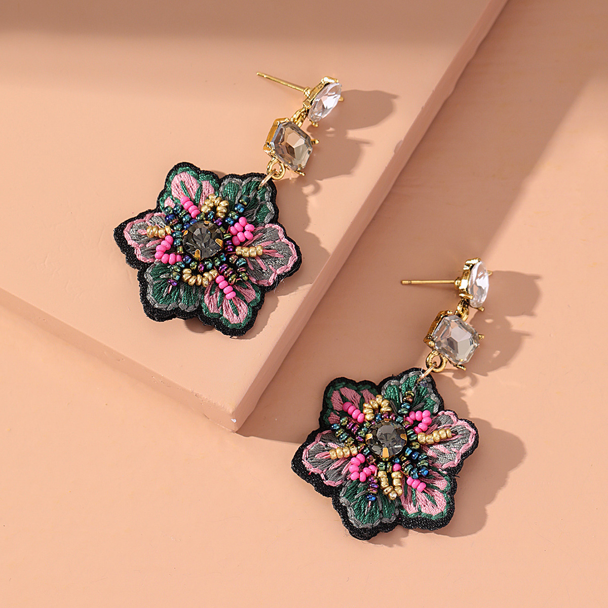 Kaimei 2022 earring fashion jewelry women hand embroidery flower earrings women trendy wholesale handmade bohemian drop earrings