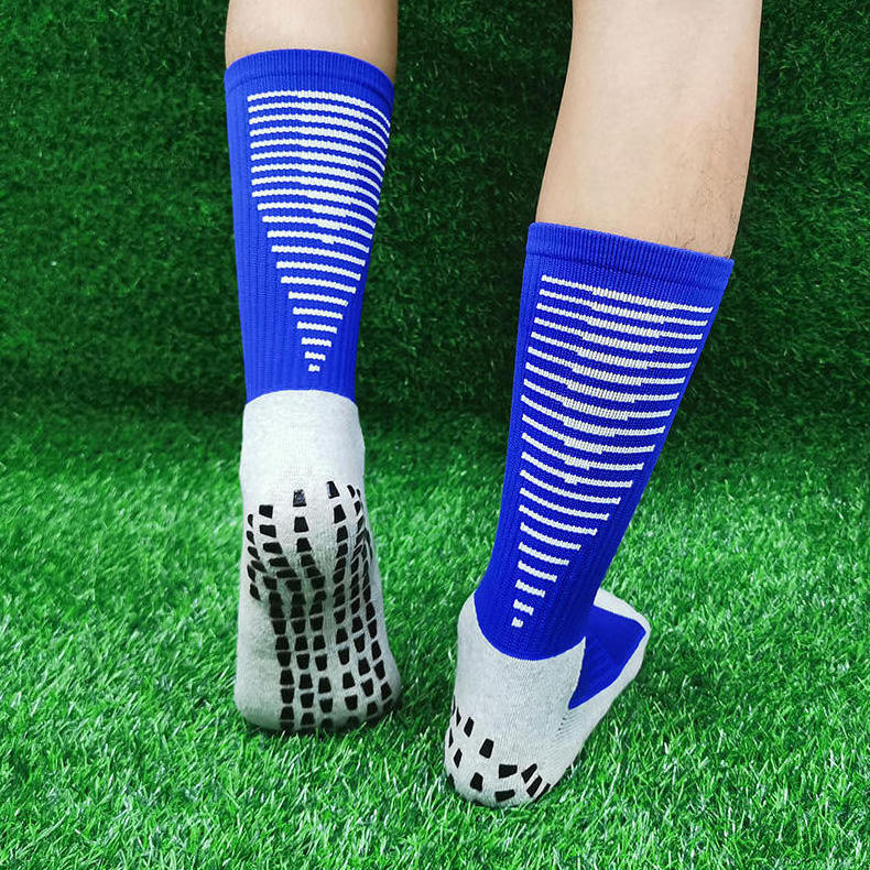 Wholesale Custom Compression Athletic Anti-slip Grip Socks Short Sports Football Soccer Socks