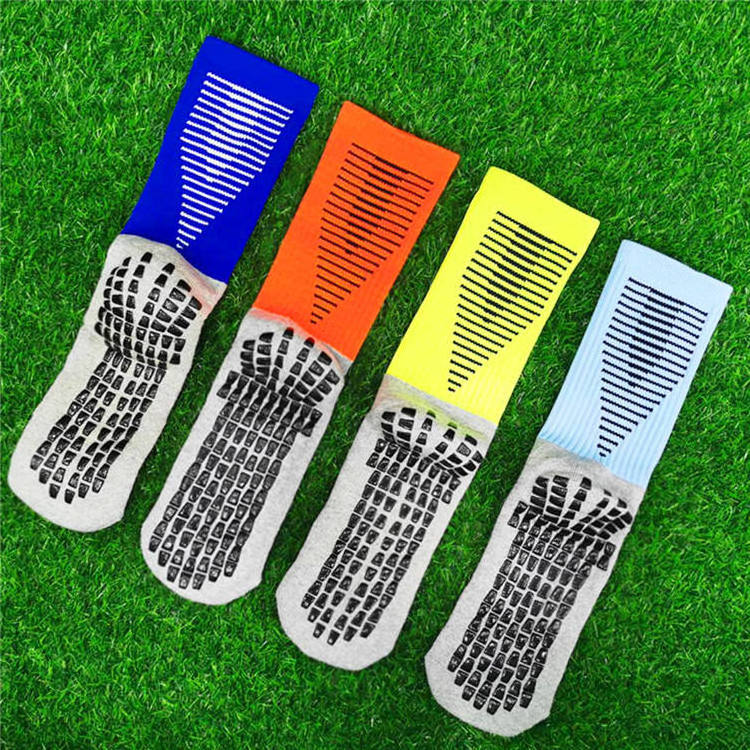 Wholesale Custom Compression Athletic Anti-slip Grip Socks Short Sports Football Soccer Socks