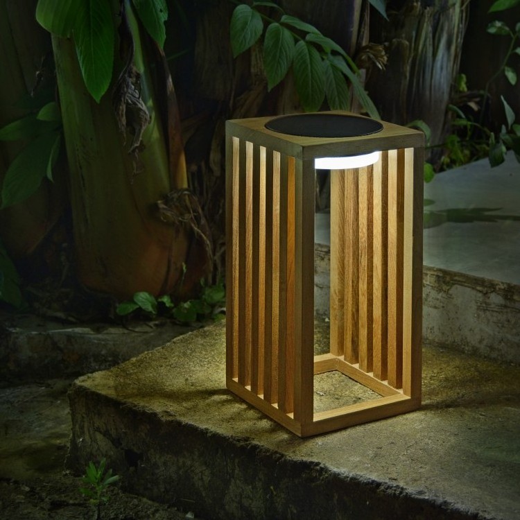 New Design Portable Solar Wooden Led Lantern For Garden Hotel Lawn Landscape Decoration